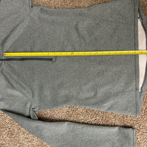 Under Armour Women’s Lightweight Gray‎ Fleece Lined 1/4 Zip Jacket Size Medium - Picture 7 of 9